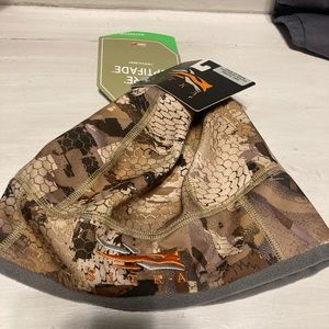 Sitka dakota beanie, gloves, and cap